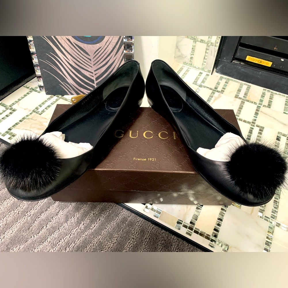 Gucci ballet flats EUC